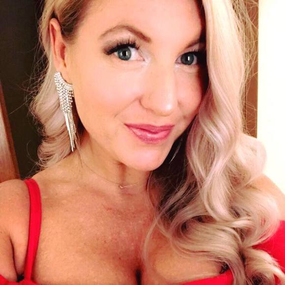 Meet your Posher, Randi - Picture 1 of 1